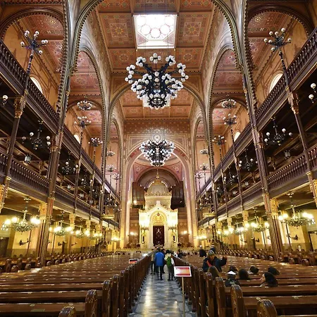 Martha's * Budapest