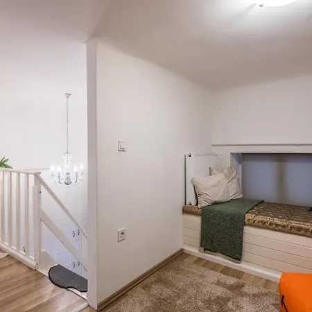 Martha's Apartmán *